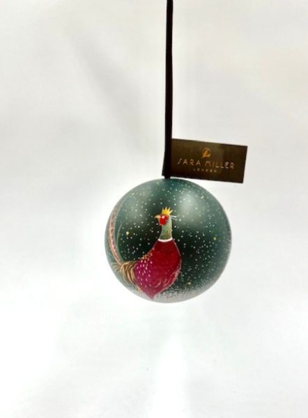 Χριστουγεννιάτικη μεταλλική Πράσινη μπάλα με σοκολατάκια 50γρ Sara Miller