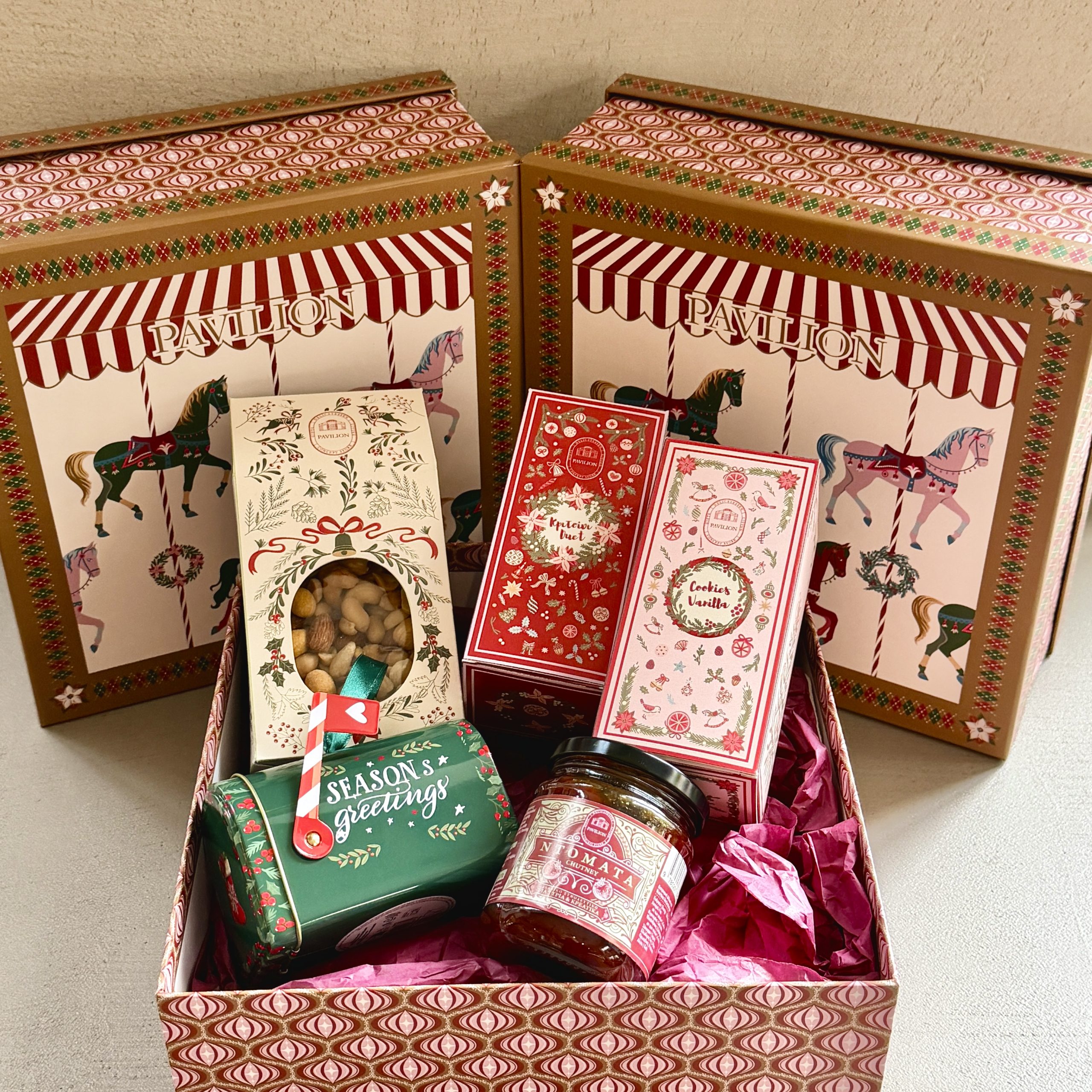 Gift Box Snowglobe